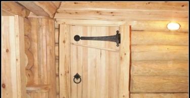DIY bathhouse door